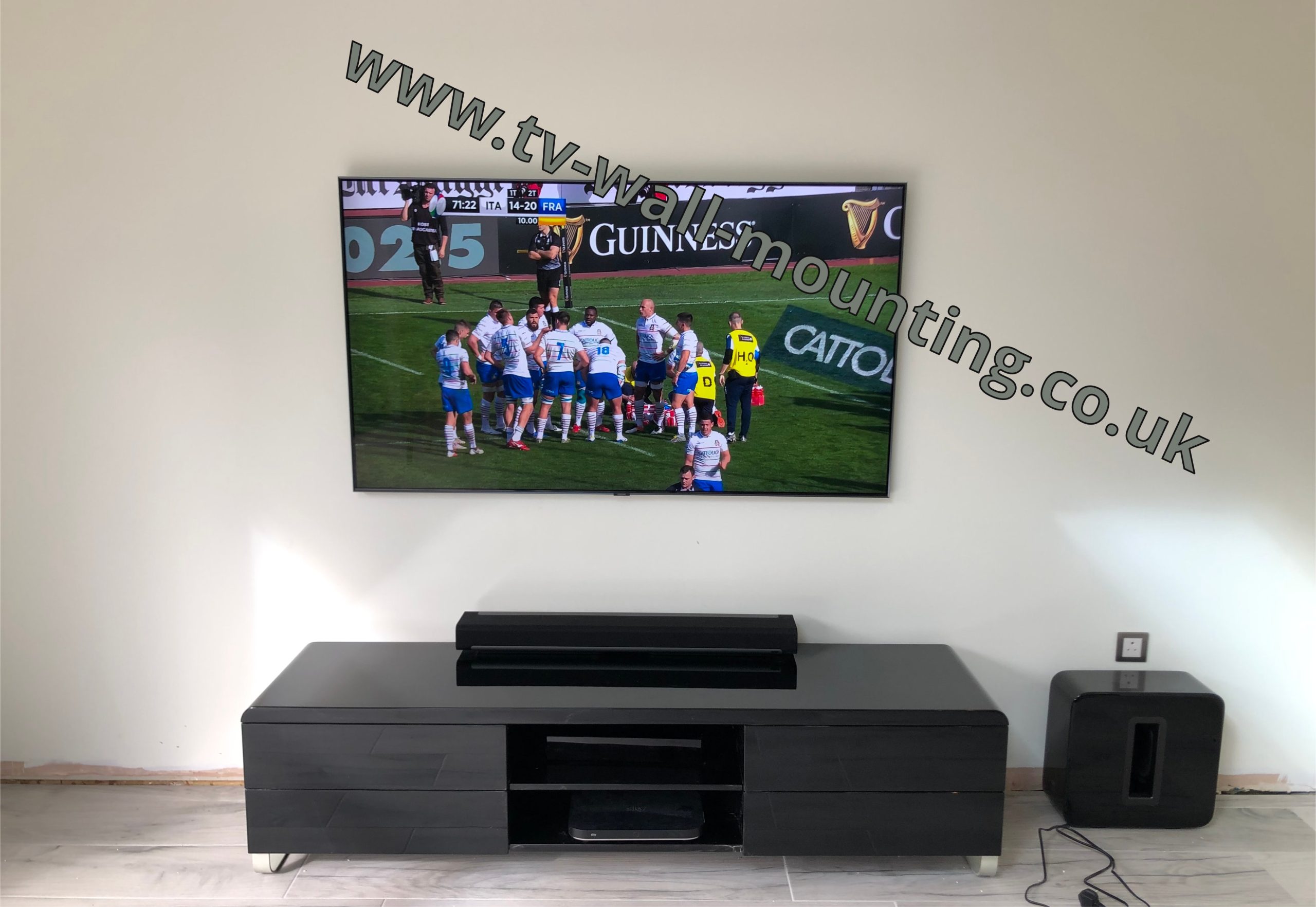TV Installation Borehamwood - Same day TV wall mounting and bracket supply