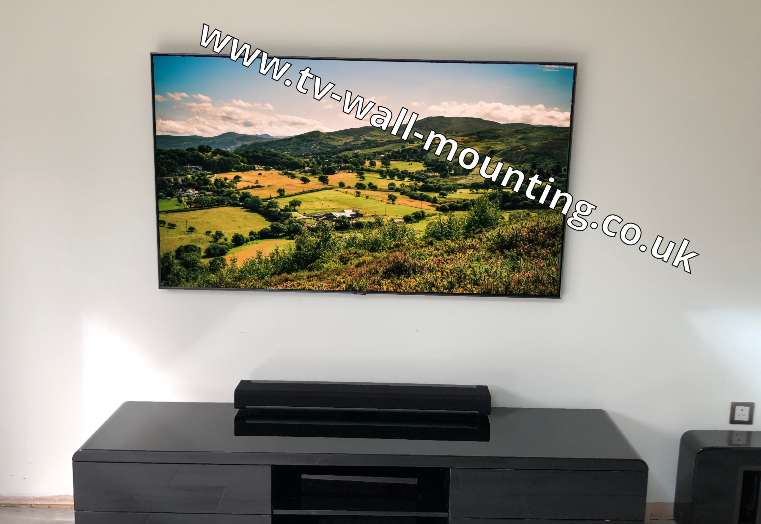 TV Installation Chelmsford - Same day TV wall mounting and bracket supply